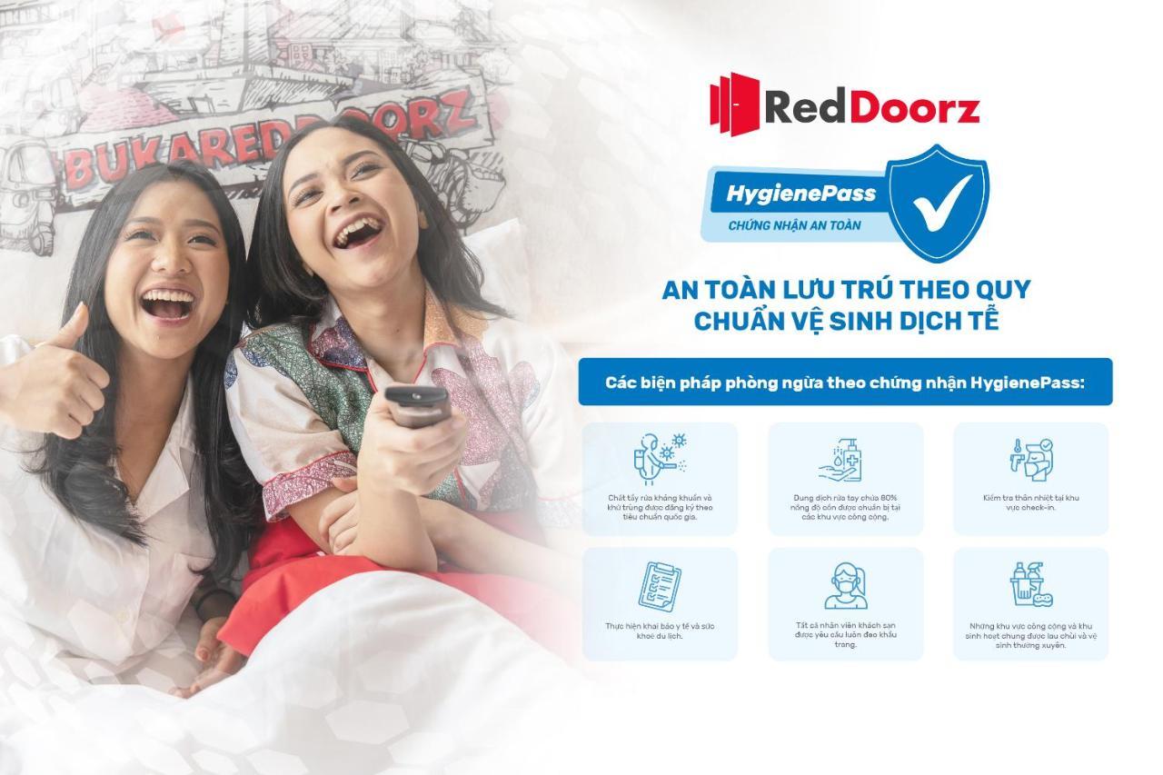 Reddoorz Phuong Nam Hotel Near Nga Tu Binh Thai ホーチミン市 エクステリア 写真